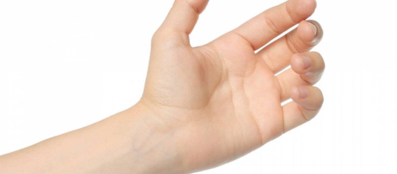 Σχηματίζεται το γράμμα «Μ» στην παλάμη σας; - Δείτε τι σημαίνει! (βίντεο)